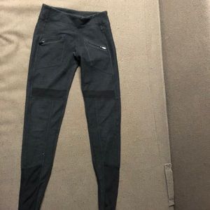 Lululemon size 4 leggings
